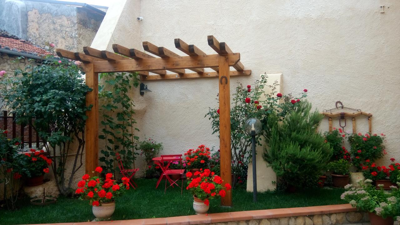 B&B A Casa Di Nonna Massa d'Albe Extérieur photo