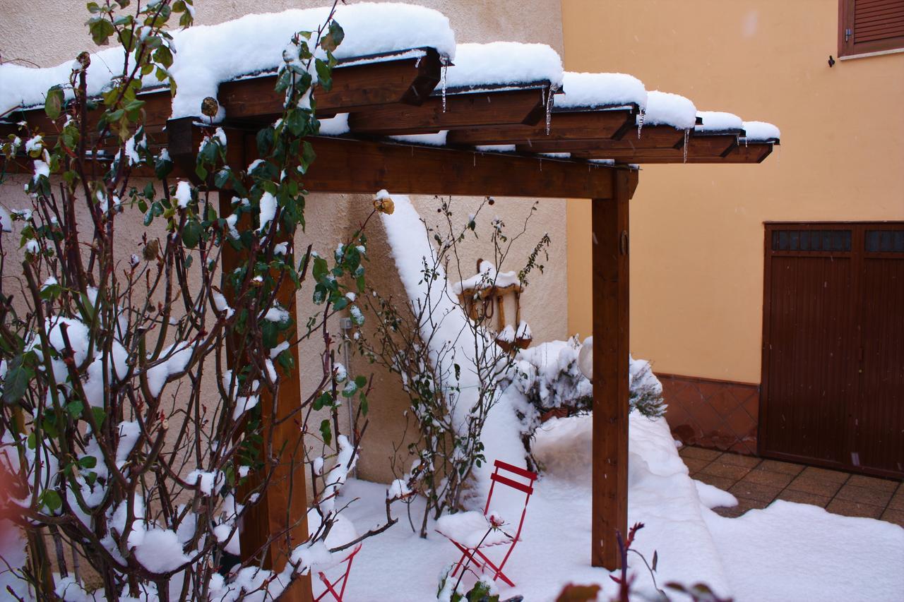 B&B A Casa Di Nonna Massa d'Albe Extérieur photo